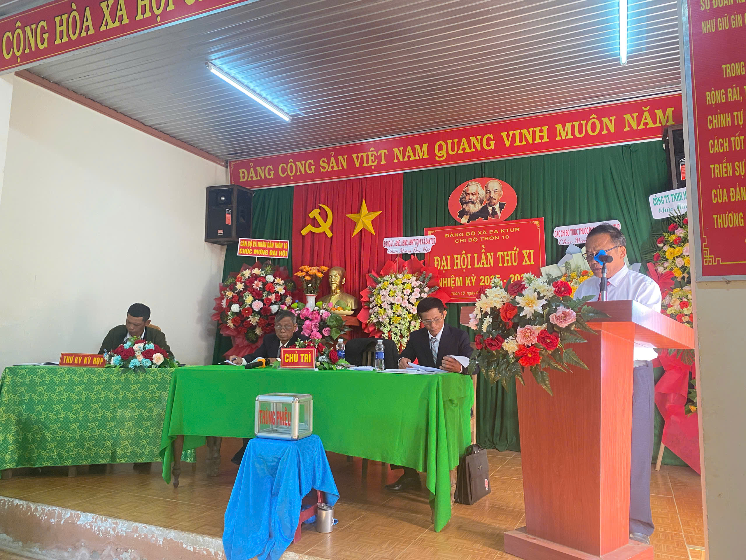 ĐẠI HỘI CHI BỘ ĐIỂM NHIỆM KỲ 2025-2027 CỦA ĐẢNG BỘ  XÃ EA KTUR
